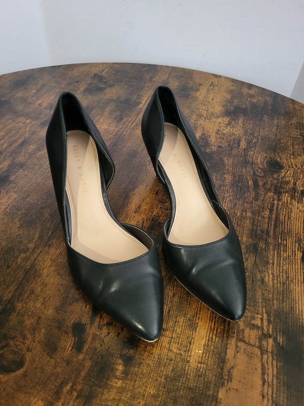 Kelly & Katie Satela Pump Women's 8.5 Black Leather